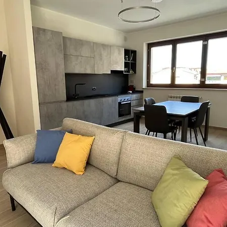Sotto Le Mura, Ponti Apartment